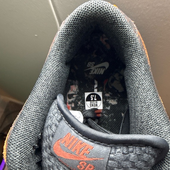 Nike Sb “Krampus” Sz 7.5M BRAND NEW✨